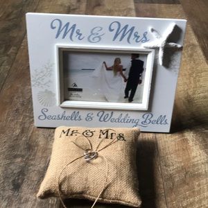 🛍️3/$10❗️Ring bearer pillow & wedding picture frame beach themed #48